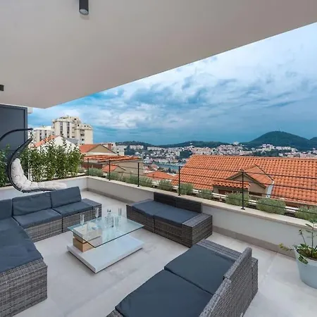Walking Distance Old Town 120M2,Garden,View,Garage Apartment Dubrovnik Exterior photo