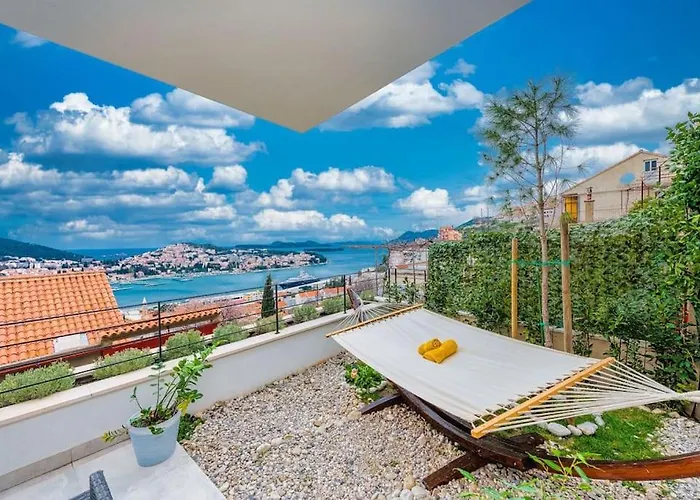 Walking Distance Old Town 120M2,Garden,View,Garage