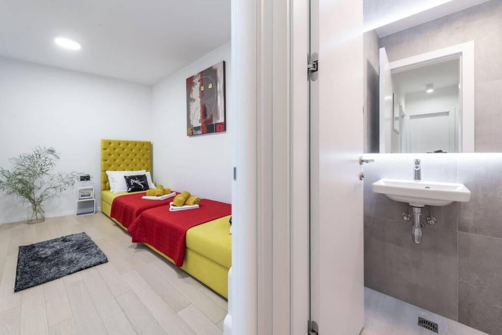 Apartamento Walking Distance Old Town 120m2,garden,view,garage